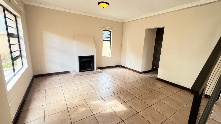 3 Bedroom Property for Sale in Langenhovenpark Free State